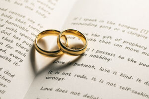 Donde Dice en la Biblia Sobre el Matrimonio: De la Propuesta a los Votos Sagrados