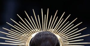 ¿Qué significan los aretes en la Biblia? Descubre su Simbología y Significado profundo en las Escrituras Sagradas